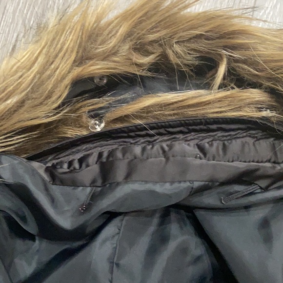 Brown fury hood short coat - Picture 4 of 5